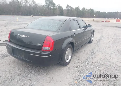 2005 Chrysler 300 Touring from USA, damaged, VIN 2C3AA53G85H506707